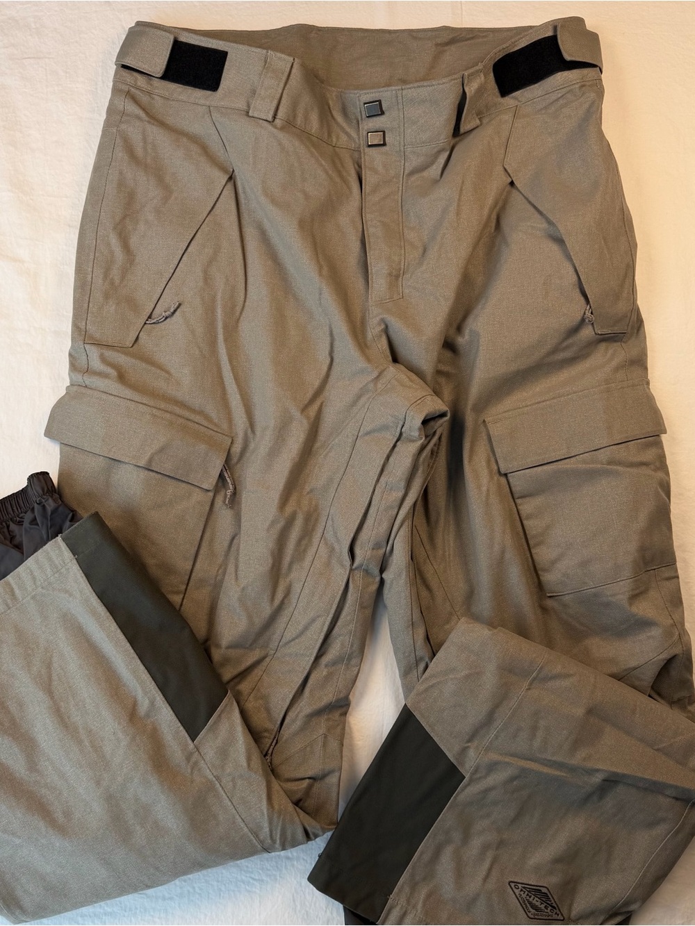 Columbia Titanium Omni-Tech Mens L 32 Snow Ski Cargo Pants Waterproof Gray